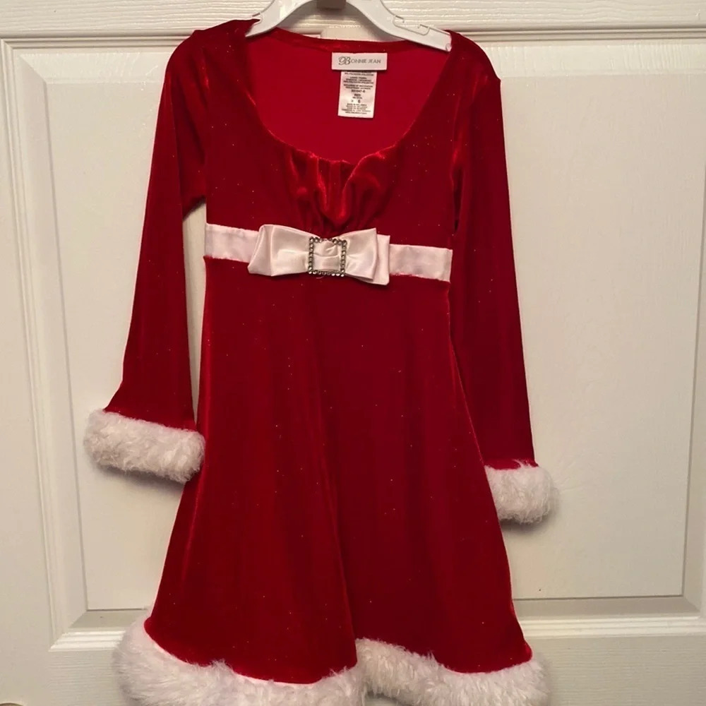 A girls Bonnie Jean red long sleeve holiday dress size 6